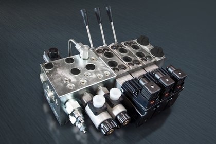 Hybrid Valve Block for Harvester Traction Winch